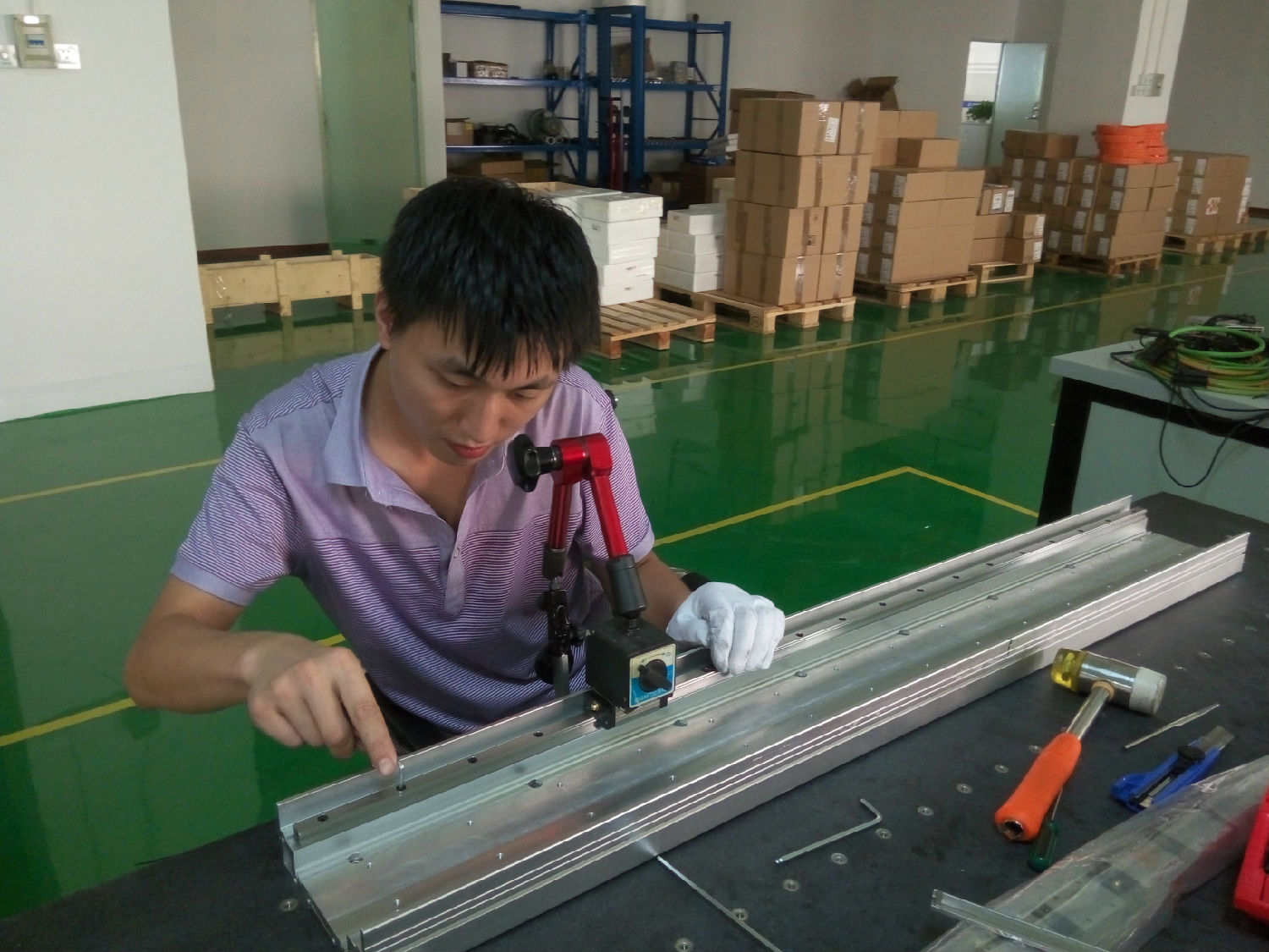 深圳哪家直線電機(jī)平臺(tái)做的好些？